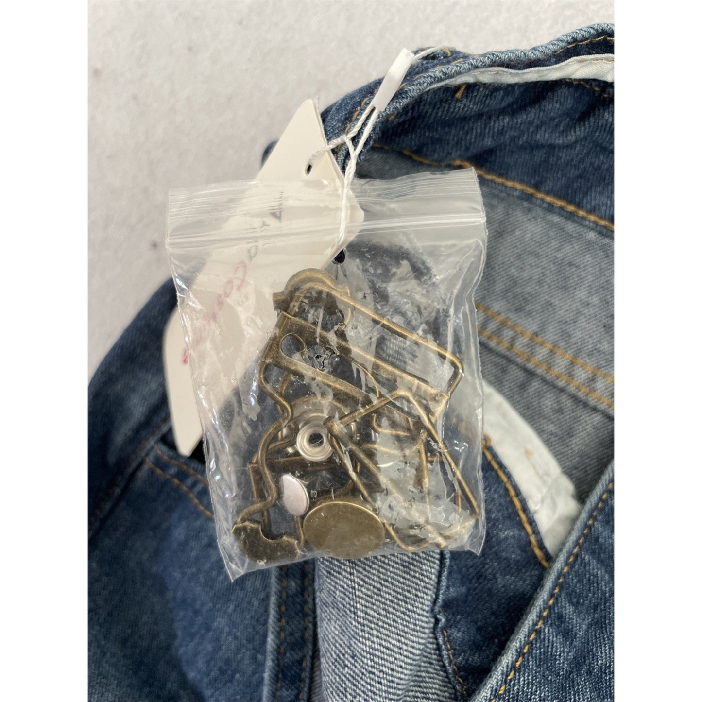 New AVA COSTUME Women's Blue Jean Denim Bib Overalls TAG Large - Actual Size 36W x 31L