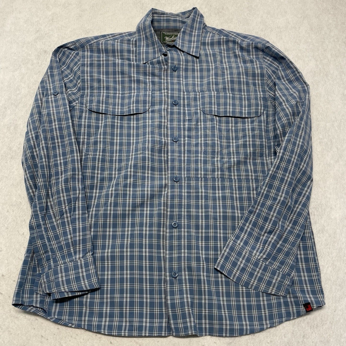 Woolrich Vented Fish Outdoor Shirt Men's M Long Sleeve Button Up Blue Plaid
