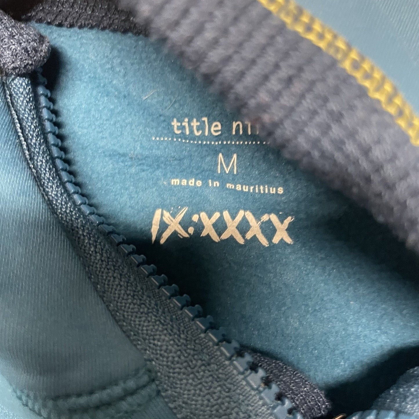 Title Nine Sweater Women's Medium Blue Full Zip Fleece Lined Athletic