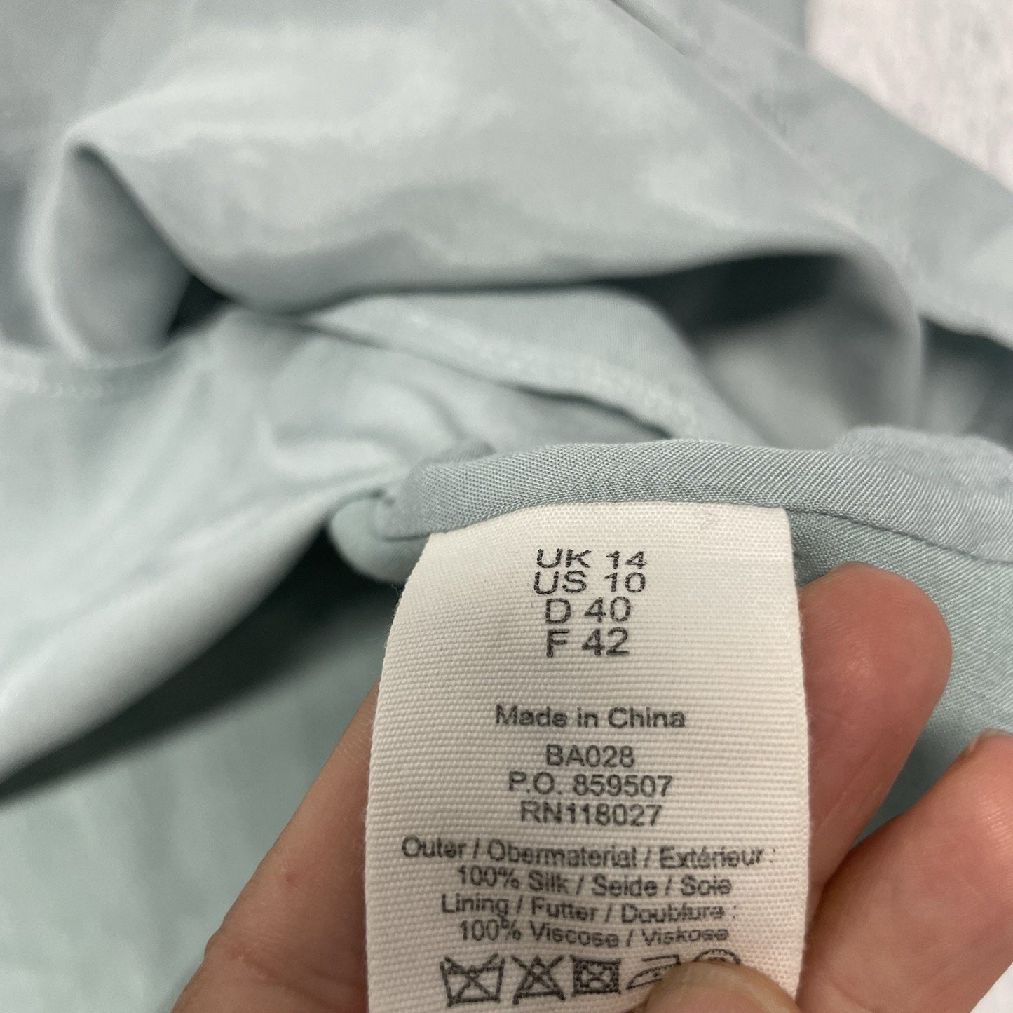 Boden Limited Edition Blue 100% Silk Shirt Women's Size 10 Blouse Short Sleeve