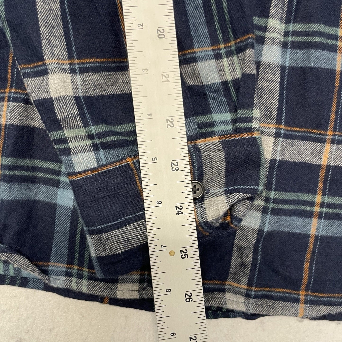 NEW St Johns Bay Mens Classic Fit Flannel Shirt M Teal Navy Plaid Cotton $44